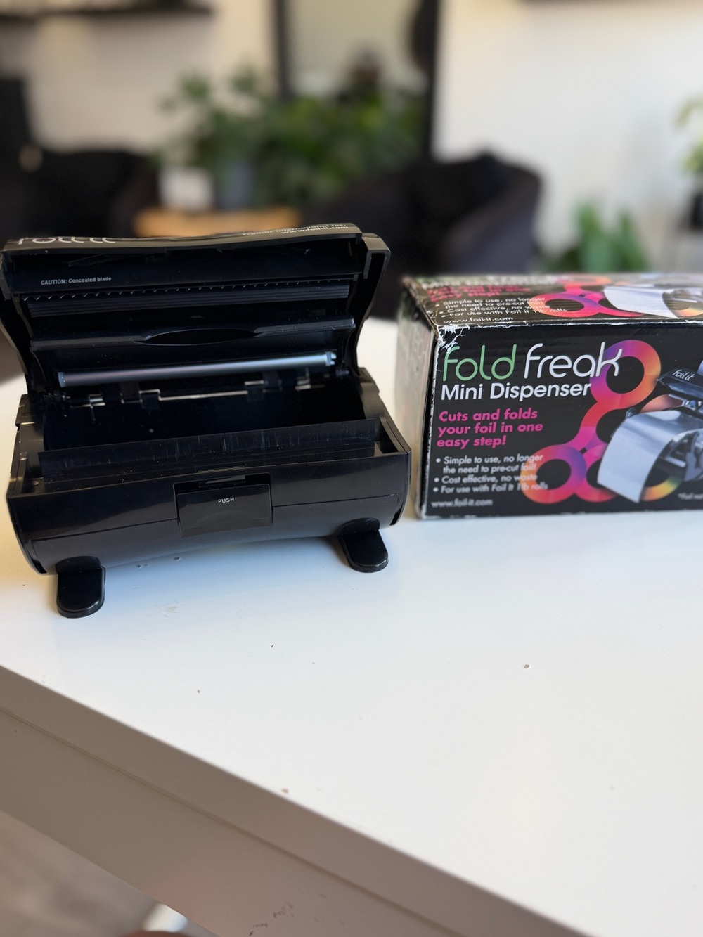 Mini Dispenser Hair Foil Cutter & Folder - Black